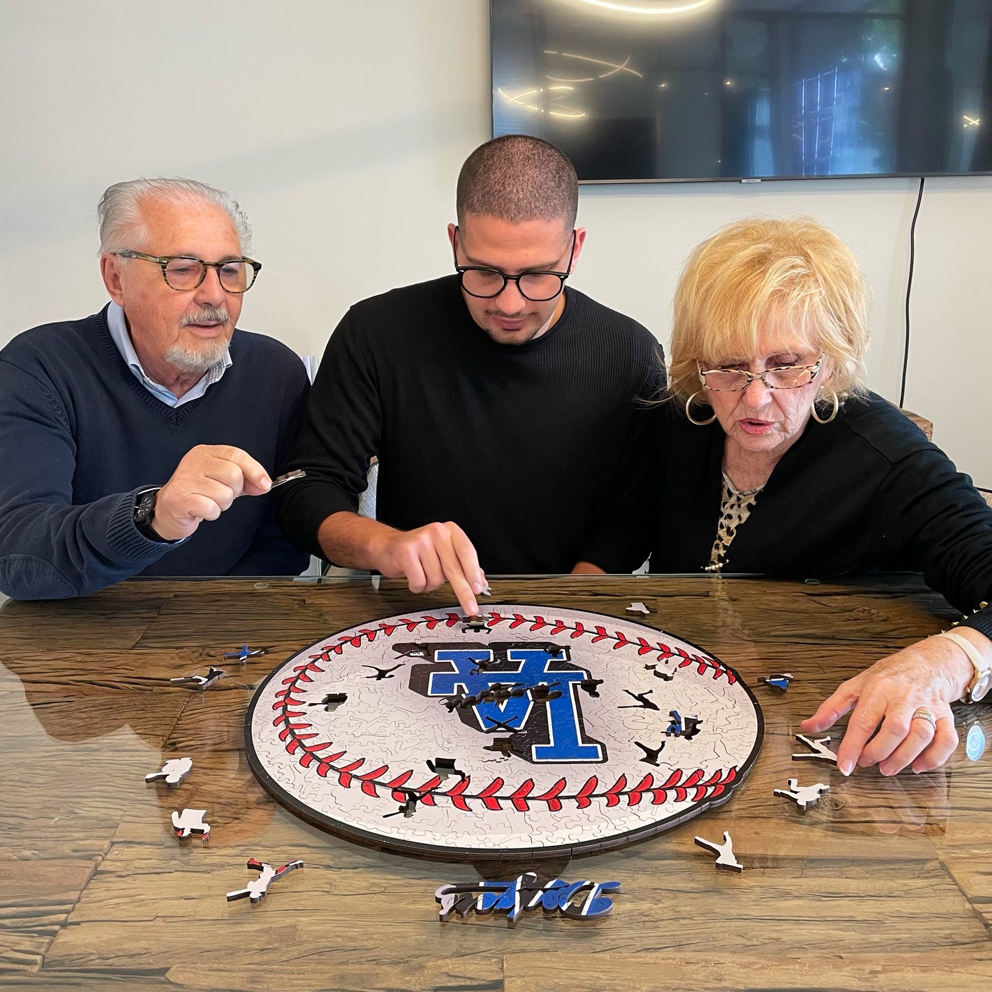 Los Angeles Dodgers™ Baseball - Holzpuzzle